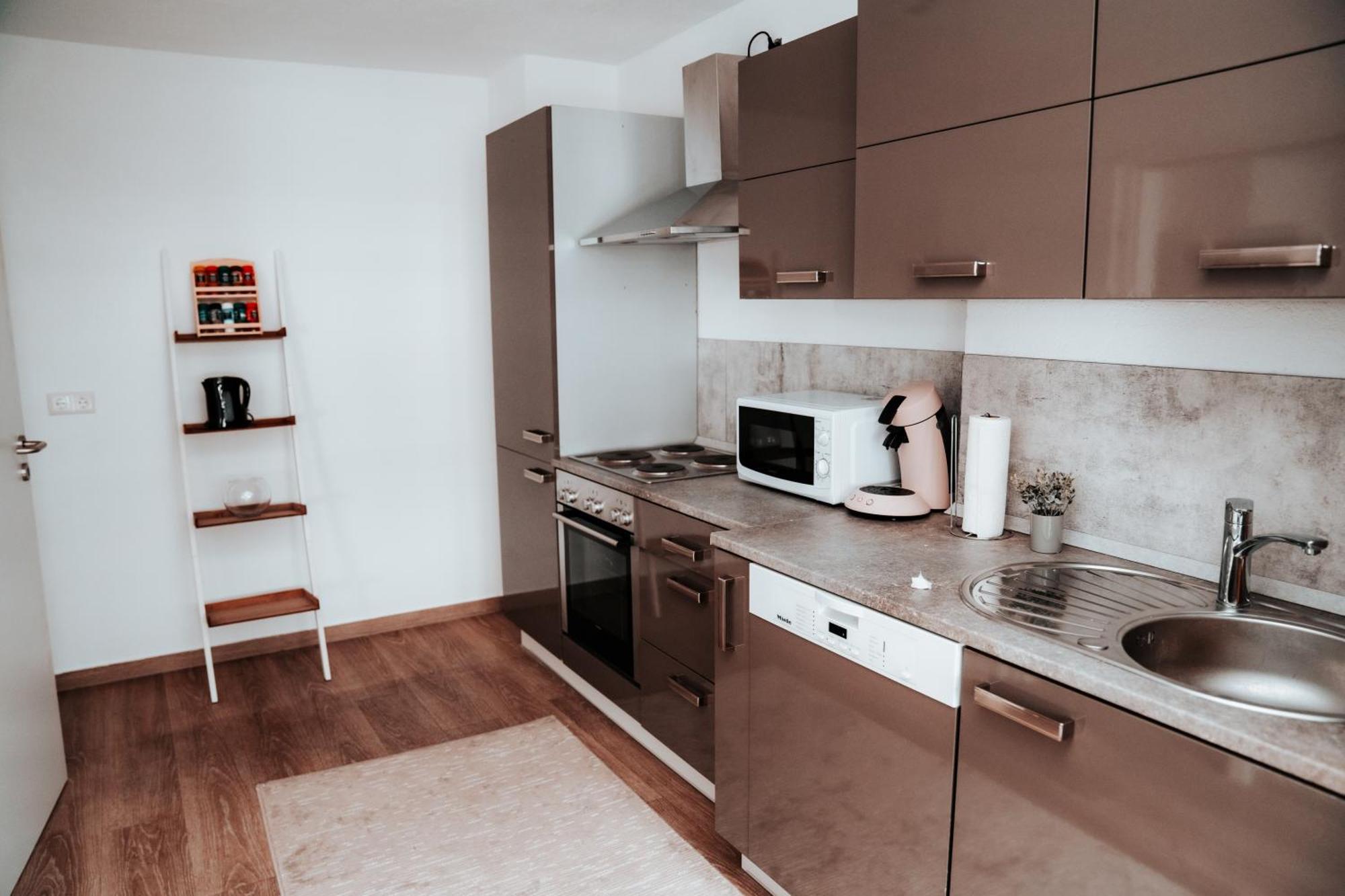 Ferienwohnung Ella - Direkt Am Bodensee Фридрихсхафен Екстериор снимка