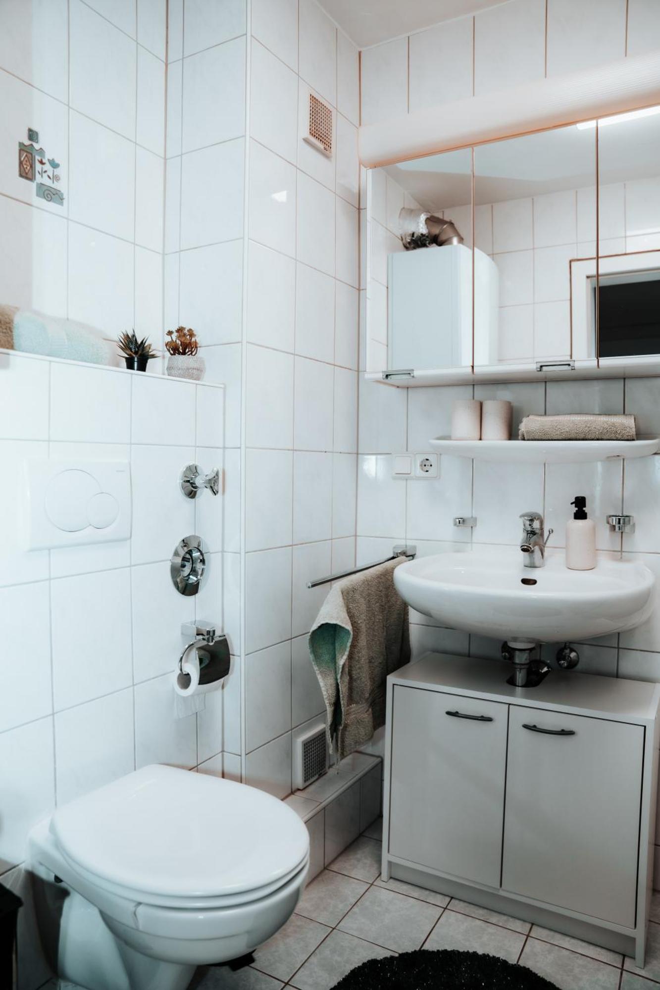 Ferienwohnung Ella - Direkt Am Bodensee Фридрихсхафен Екстериор снимка