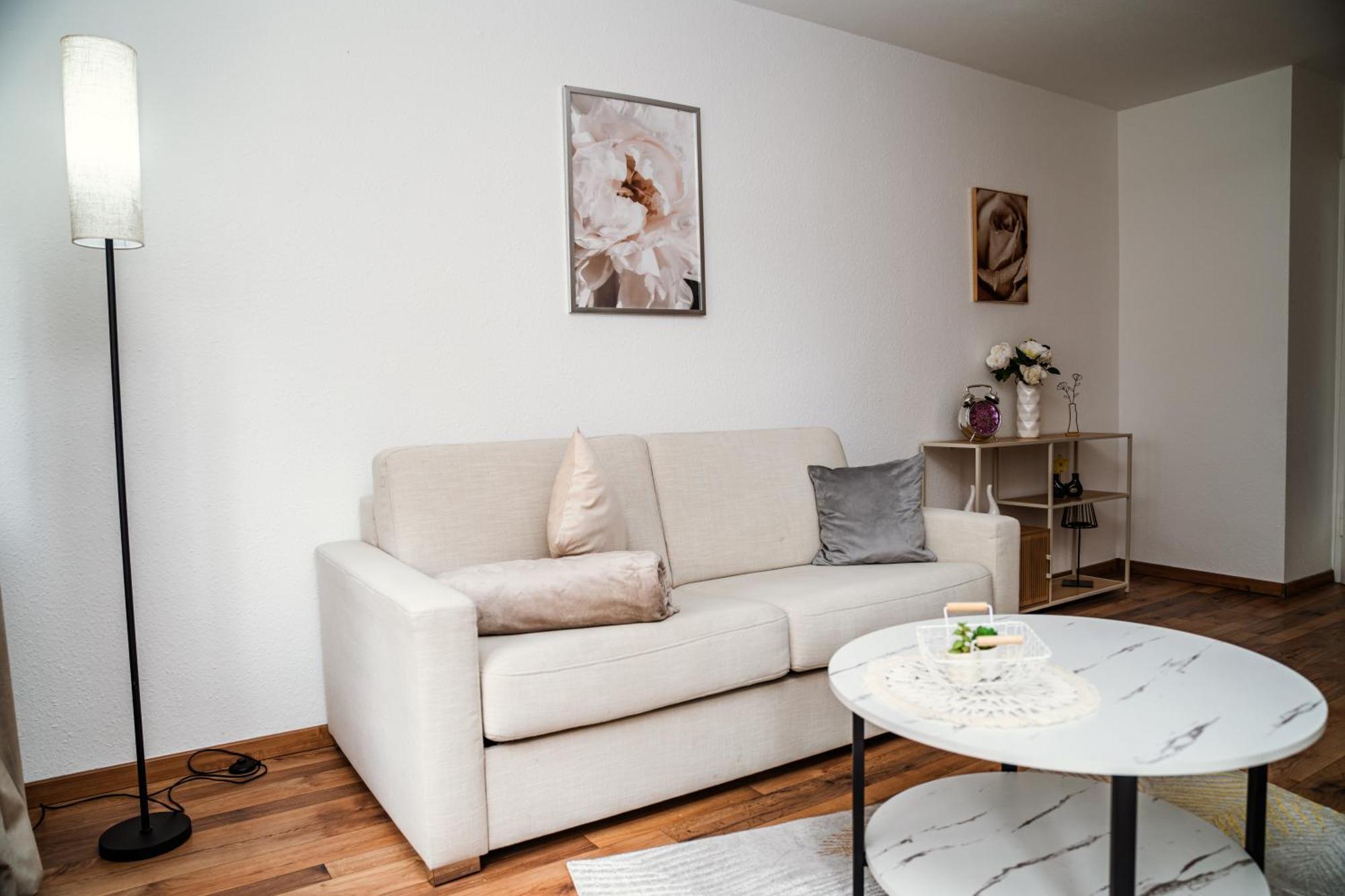 Ferienwohnung Ella - Direkt Am Bodensee Фридрихсхафен Екстериор снимка